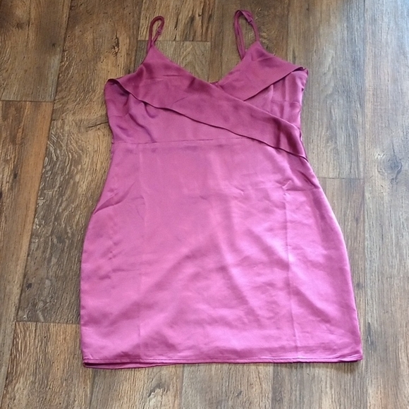 Lulu's Fabulous Vibrant Magenta Satin Surplice Mini Dress Large - Picture 1 of 4